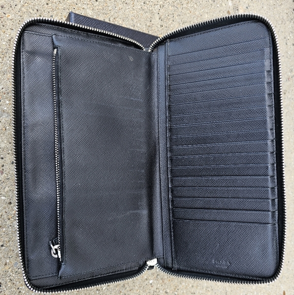 Prada Saffiano Long Zip around travel Wallet - Picture 4 of 16